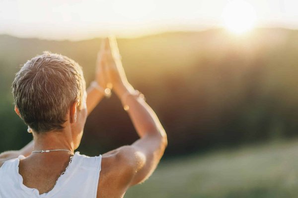 Comment pratiquer la peinture intuitive pour exprimer ses émotions et réduire le stress?