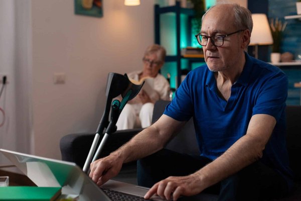 Comment utiliser les étirements actifs pour améliorer la flexibilité des danseurs classiques?