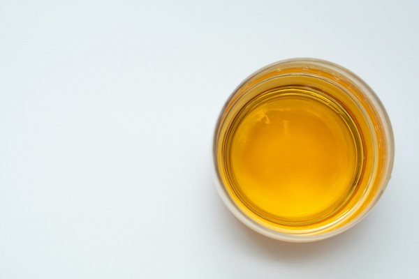 Quels sont les bienfaits de l'huile de bourrache pour la peau et comment l'utiliser ?