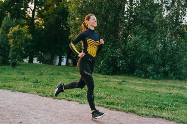 Comment choisir des sous-vêtements adaptés pour le sport afin de minimiser les douleurs et les irritations?